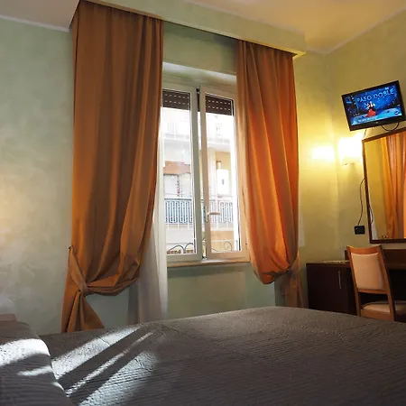 Osimar Hotell 3*